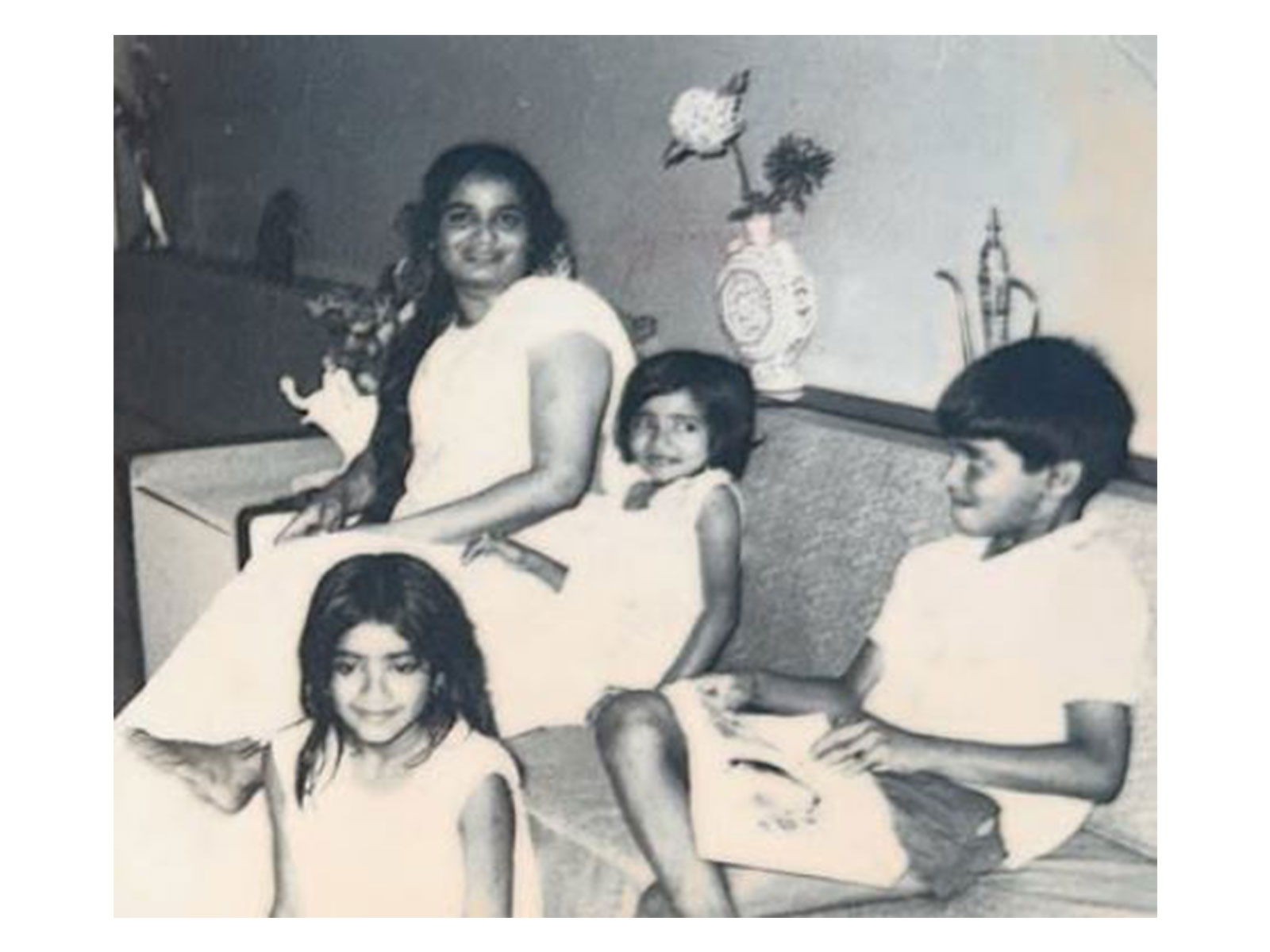 Suniel Shetty's childhood pic (Image source: Suniel's Instagram)