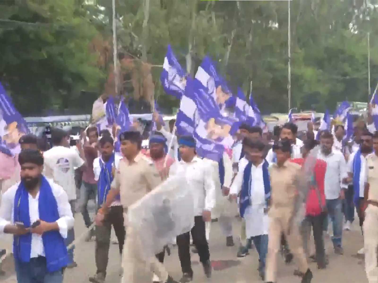 Bhim Army protests over BPSC exam row in Patna (Photo:ANI) Bhim Army protests over BPSC exam row in Patna (Photo:ANI)