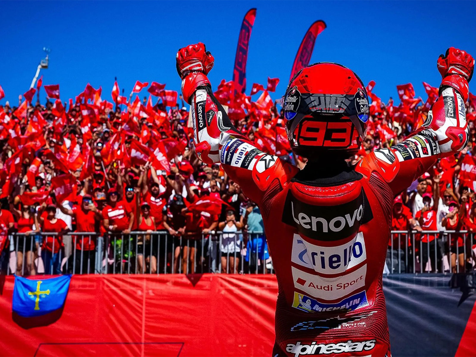Marc Marquez fends off Acosta and Bezzecchi to underline title charge at Aragon