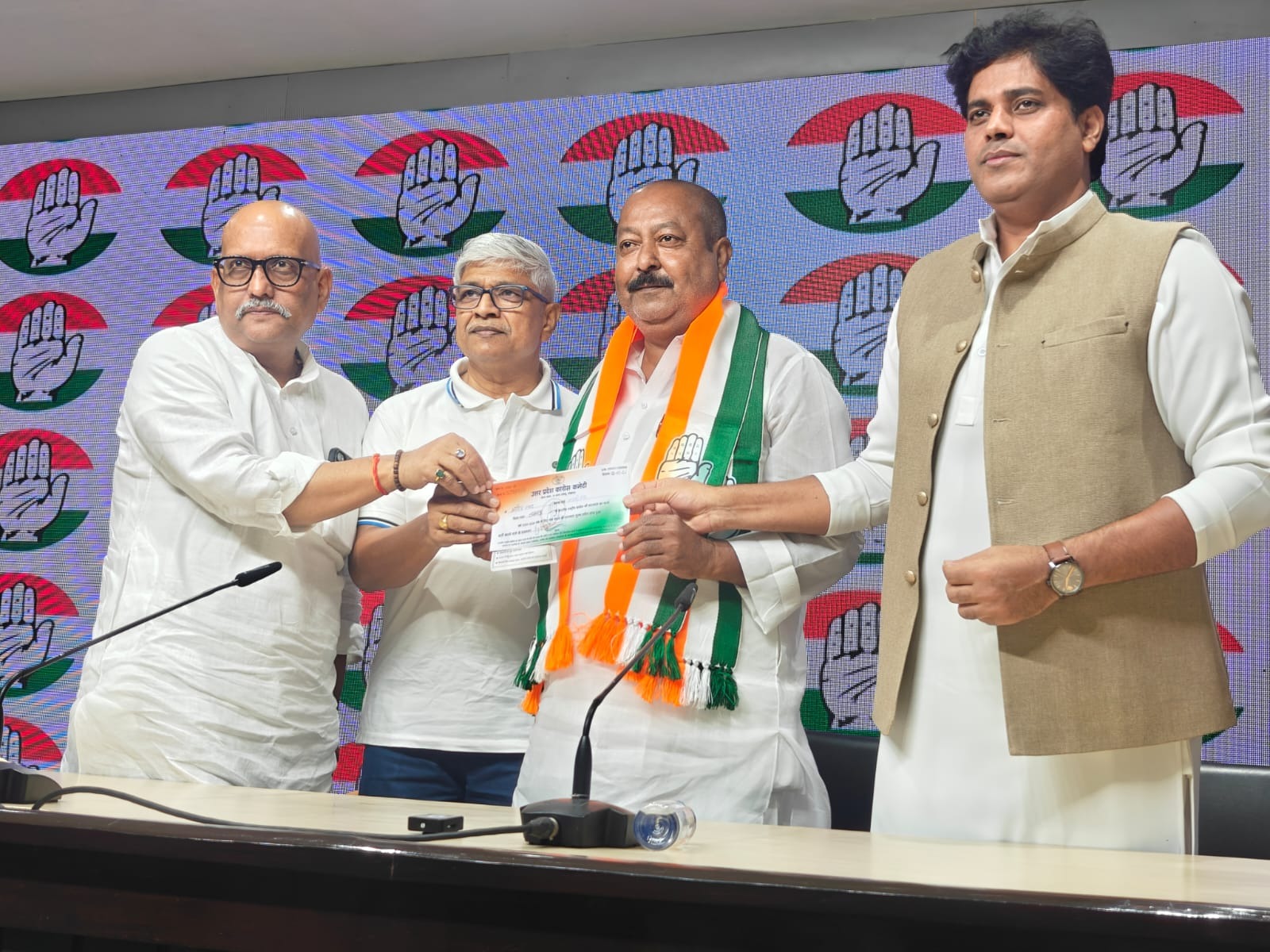 Asim Waqar joins Congress in presence of Congress UP chief Ajay Rai and MP Imran Pratapgarhi (Photo/ANI) Asim Waqar joins Congress in presence of Congress UP chief Ajay Rai and MP Imran Pratapgarhi (Photo/ANI)