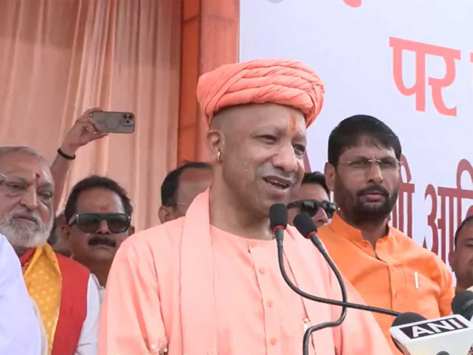 "No one could erase Sanatan Dharma": Uttar Pradesh CM Yogi Adityanath celebrates Janmashtami in Mathura