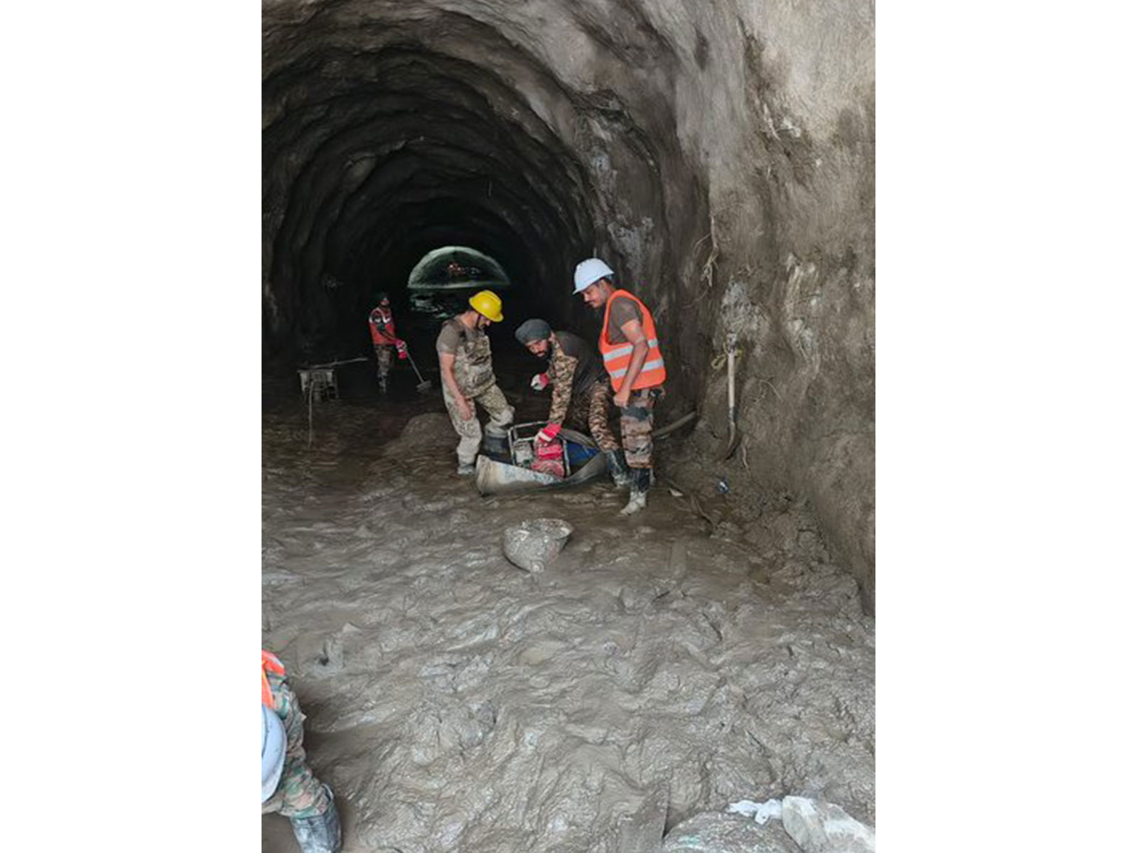 Indian teams step up Chilime tunnel clearance amid rescue operations in Nepal (Photo/MEA)