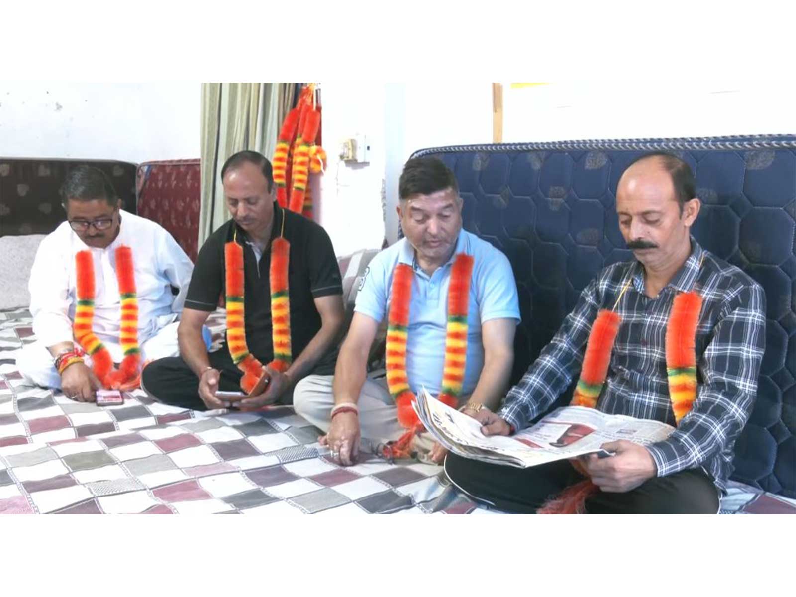Primary teachers’ chain hunger strike enters 46th day in Shimla, seek restoration of earlier cluster system