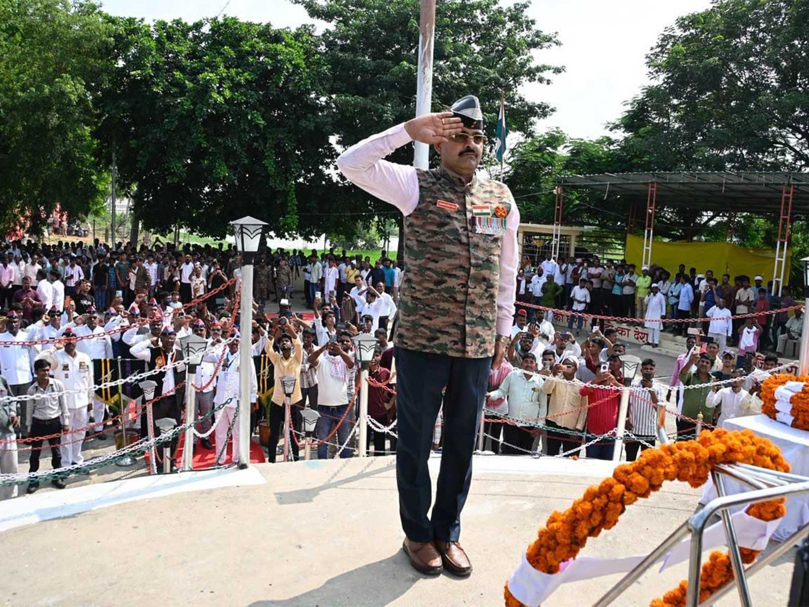 Ghazipur pays tribute to 1965 war hero CQMH Abdul Hamid on 61st Martyrdom anniversary