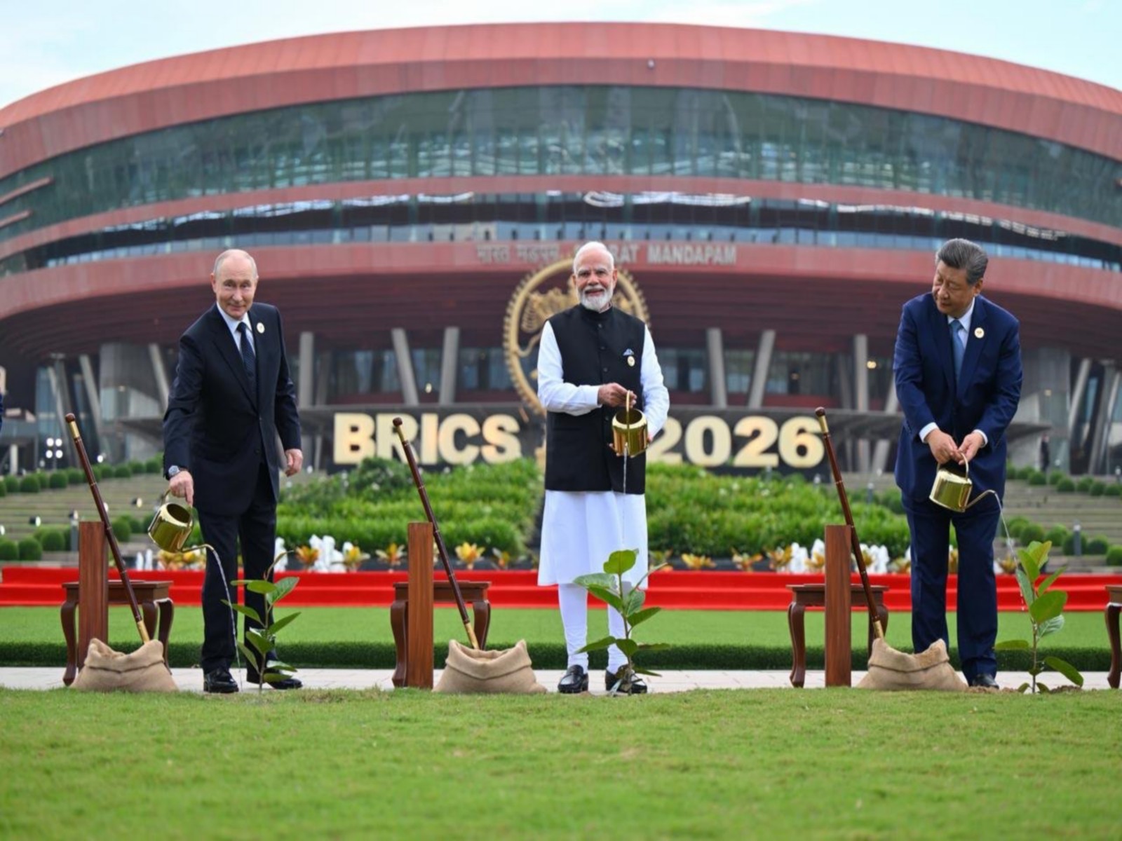 “Never felt prouder as an Indian”: Ravi Shastri praises PM Modi over BRICS Summit