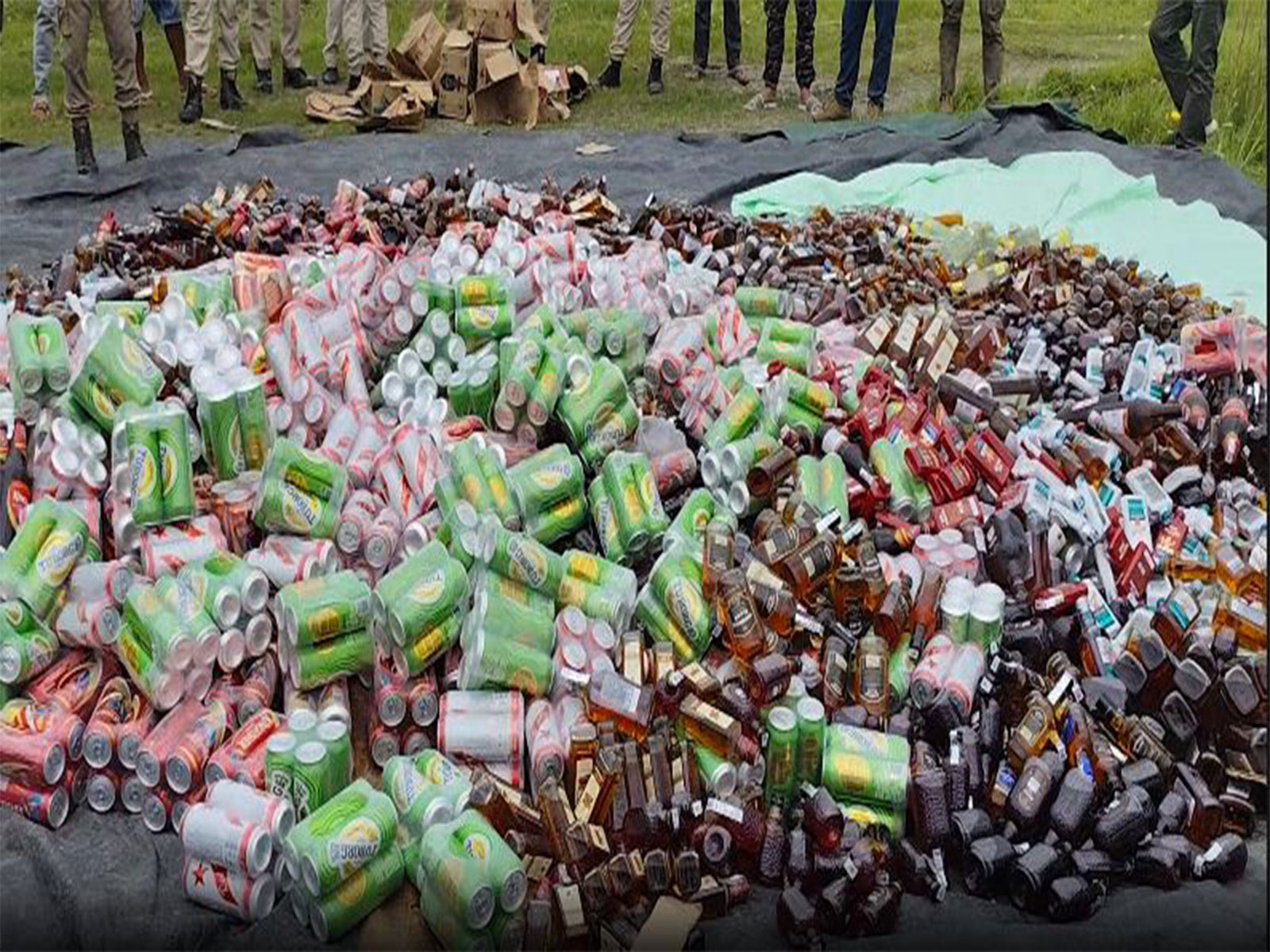 Delhi Excise Dept registers 725 FIRs, arrests 730 in five months over illegal liquor trade