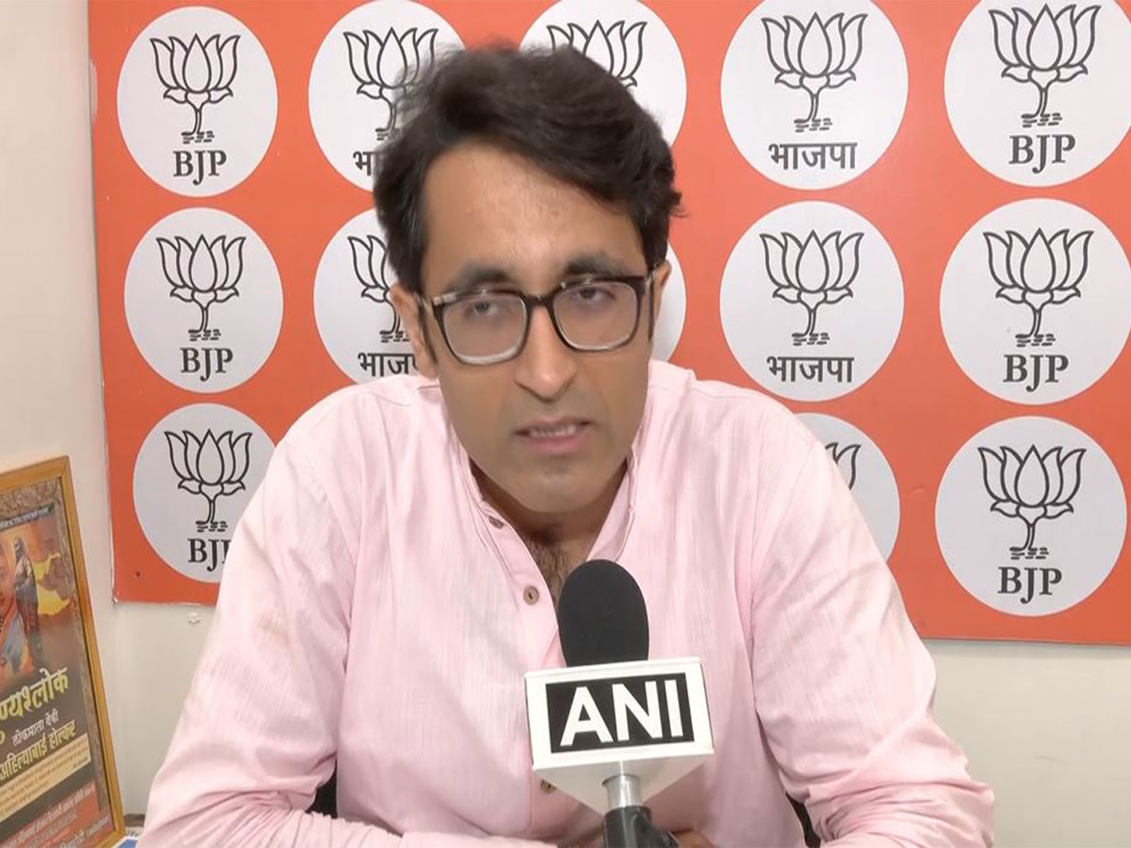 "Naraz Fufa party is spreading lies": BJP slams Congress over 'fake news' on new UPI rules