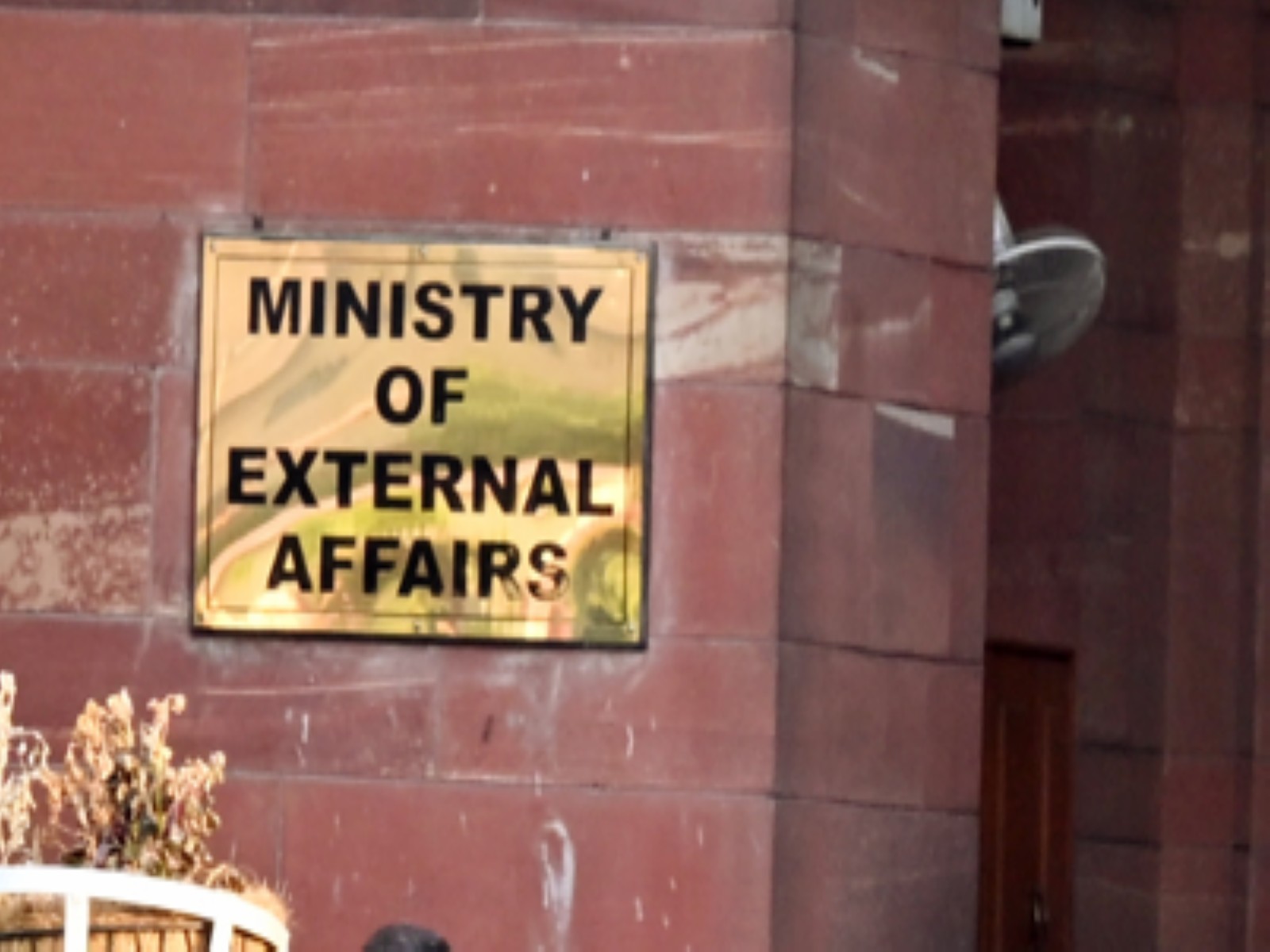 India summons Pakistan CDA, lodges strong protest over naval collision in Arabian Sea