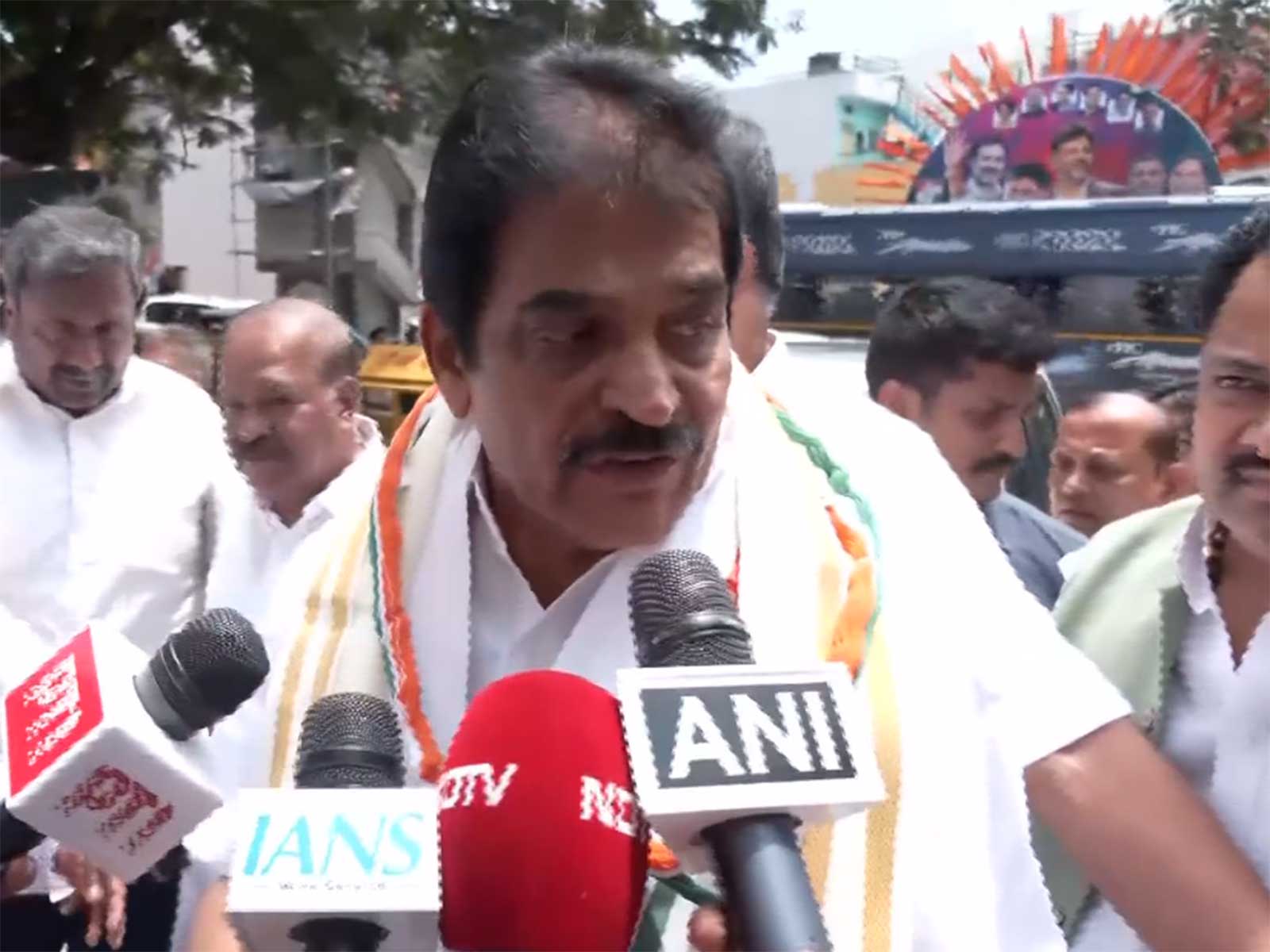 “Completely surrendered to US:" KC Venugopal hits out at Centre over UPI charges