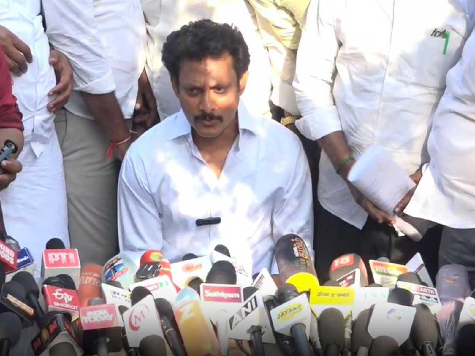 Tamil Nadu’s Former Minister Anbil Mahesh asked to appear before central crime branch on Sept 18