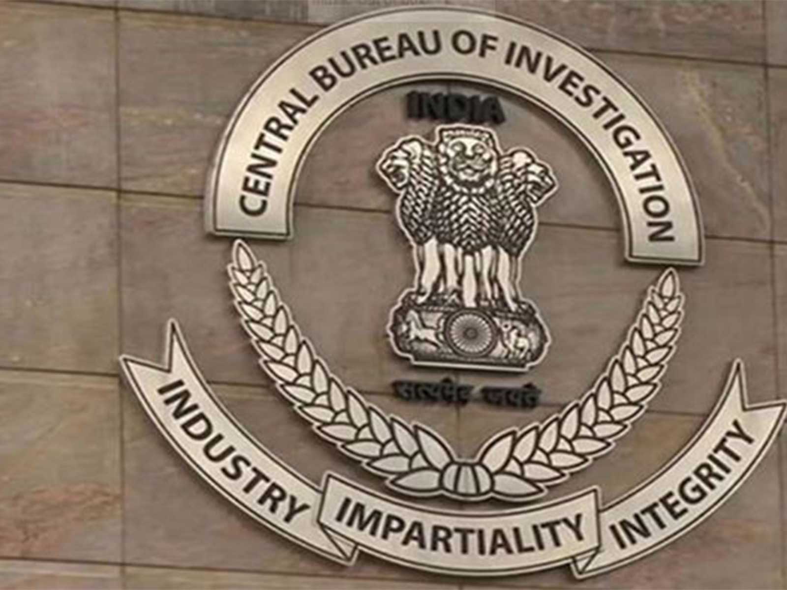 CBI arrests Senior Secretariat Assistant, MCD official and two others in bribery case