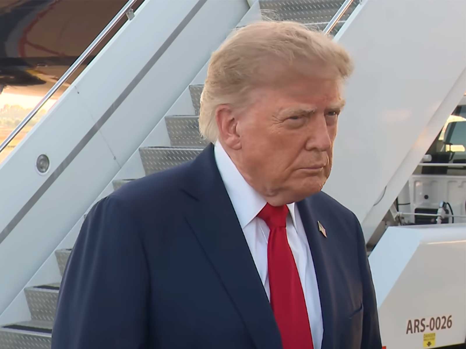 Trump warns "hostile act" could trigger "very heavy tariffs" on Europe as Canada seeks closer EU ties