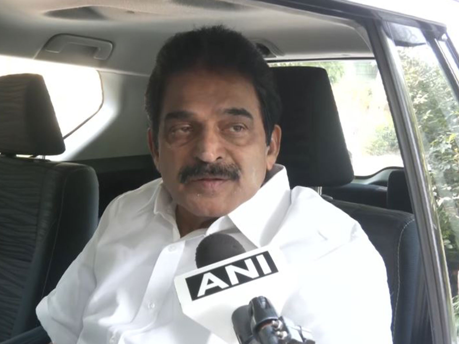 “Completely bogus”: KC Venugopal slams Centre over UPI MDR charges, says govt “surrendered to US”
