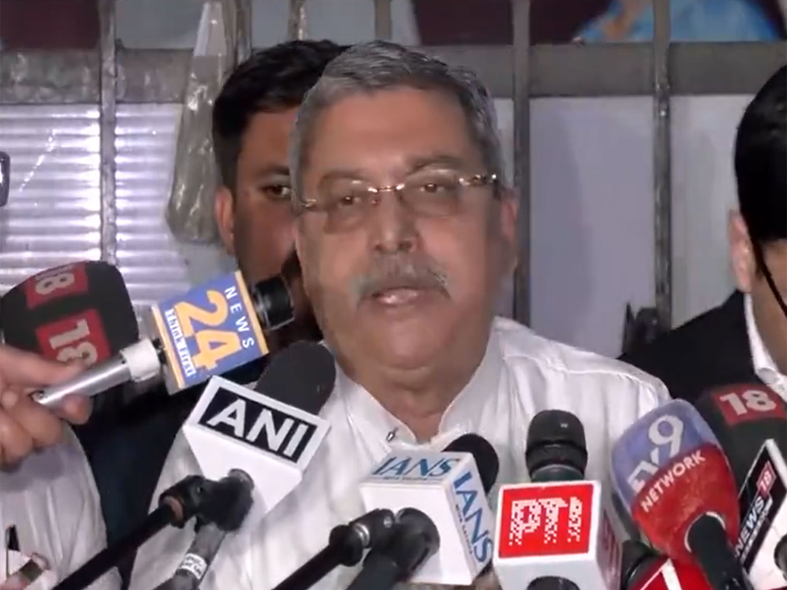 TMC symbol row: Kalyan Banerjee questions rival TMC faction's claims before ECI