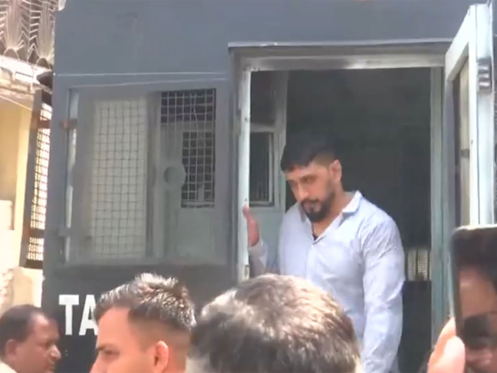 Gangster Kala Jatheri visits Sonipat village home after Dwarka Court grants 7-hour custody parole