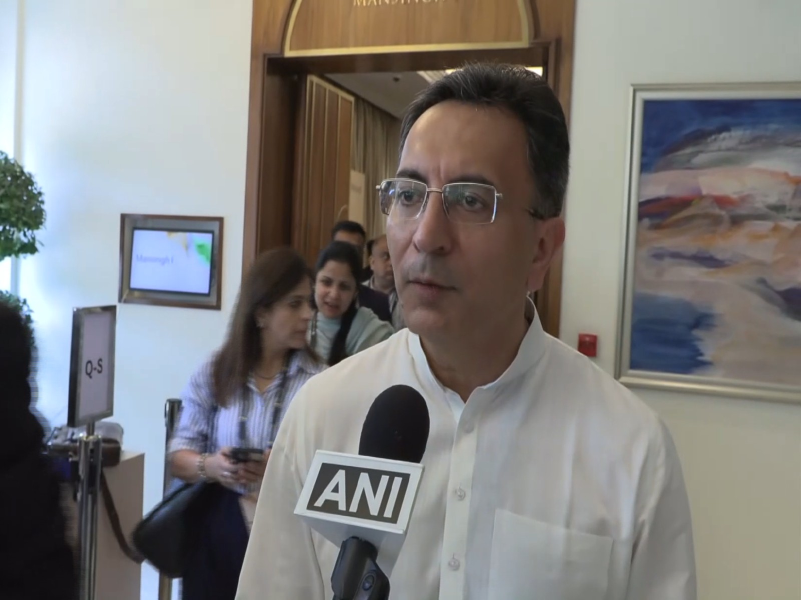 "Govt pushing for public-private collaboration in data infrastructure", says MoS Commerce Jitin Prasada