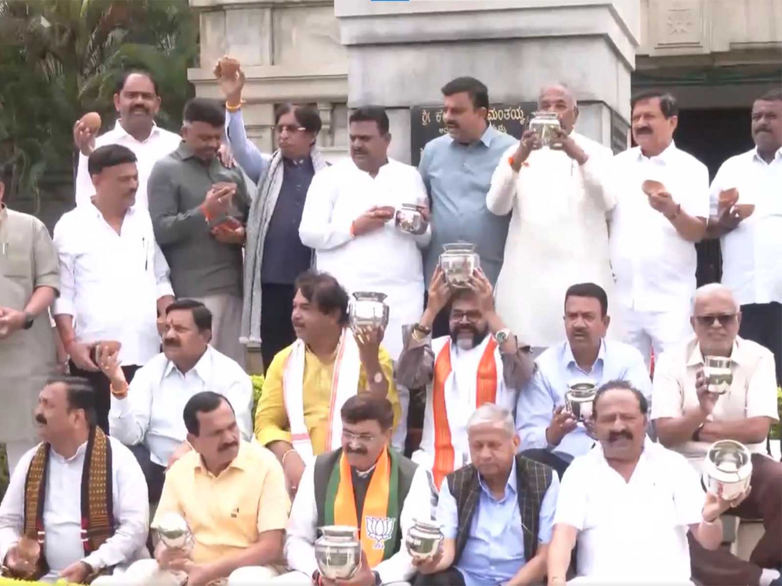 BJP stages protest in Bengaluru alleging state govt is "bankrupt", seeks resignation of CM DK Shivakumar over financial mismanagement
