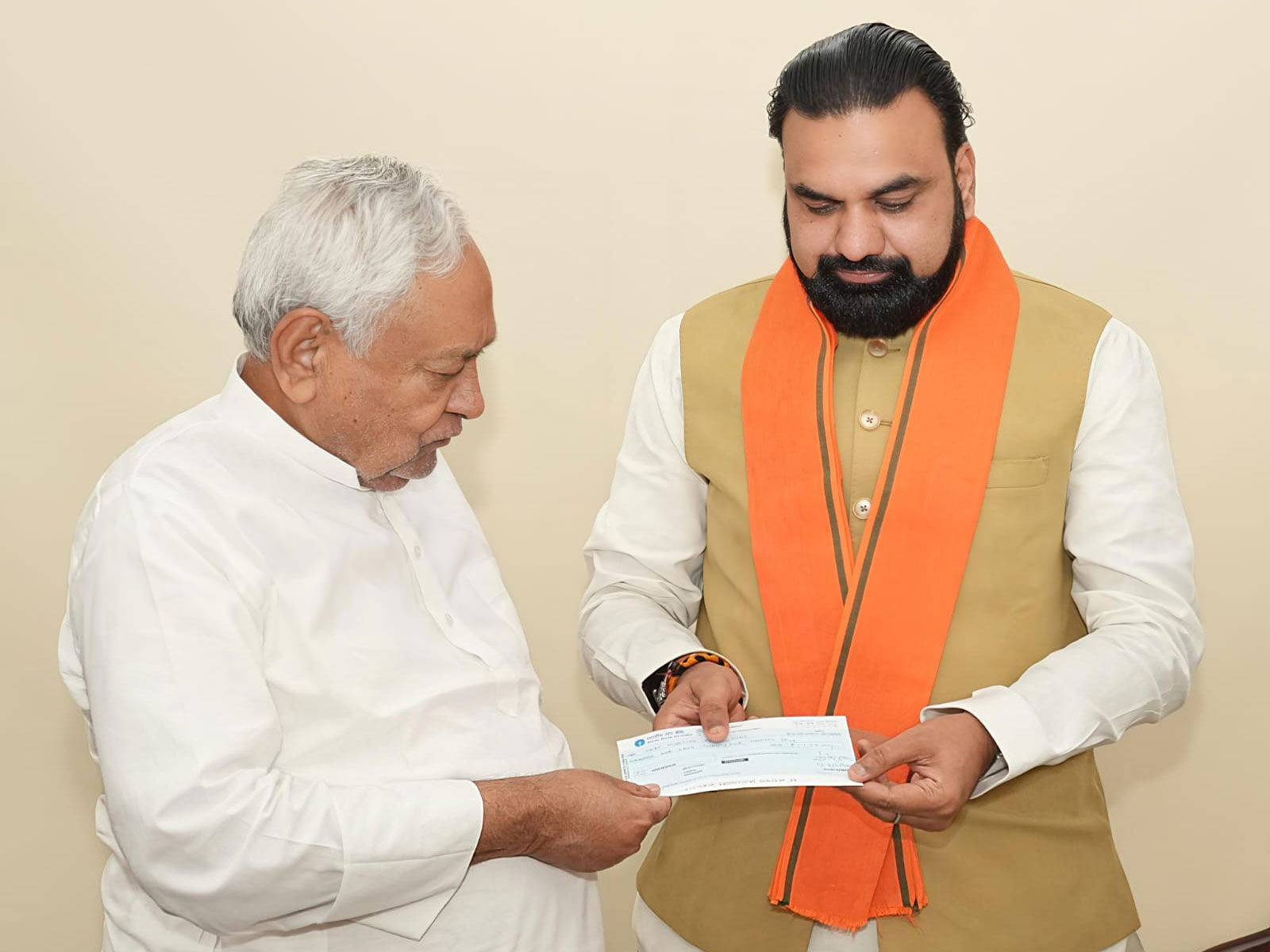 Nitish Kumar donates one month's salary to Bihar CM for flood relief fund