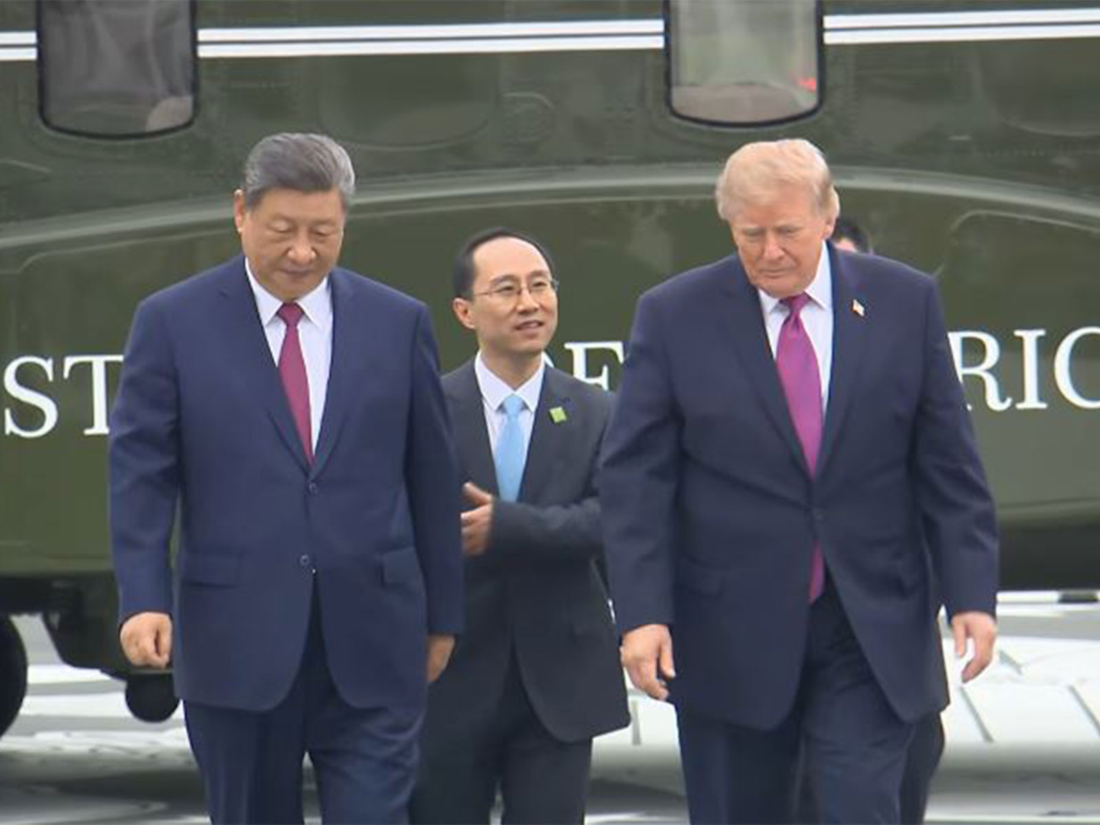 Trump gives Chinese President Xi Jinping tour of Marine One, South Lawn helipad 