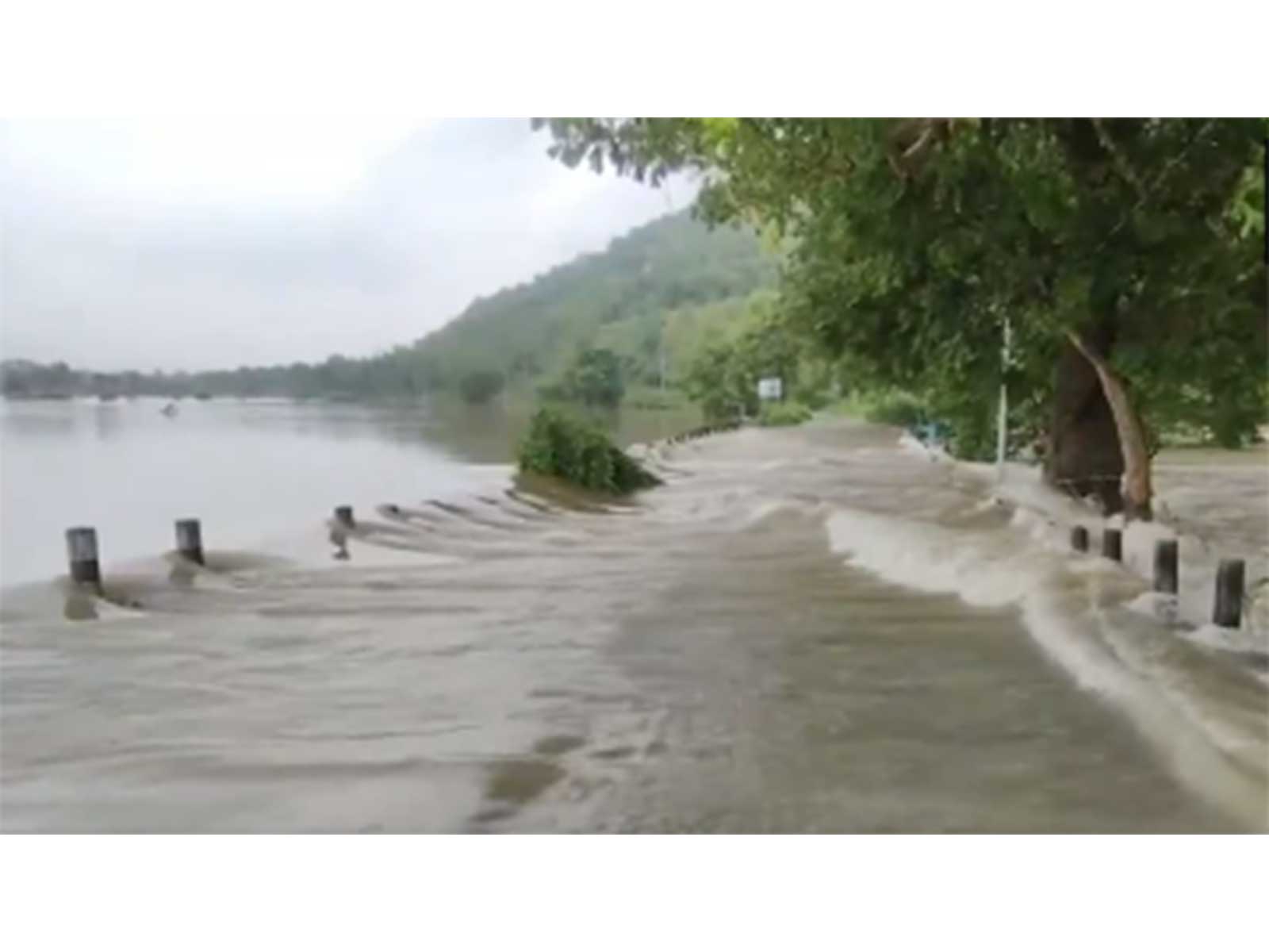 Flood-like situation in Odisha’s Banpur after heavy rainfall, roads submerged