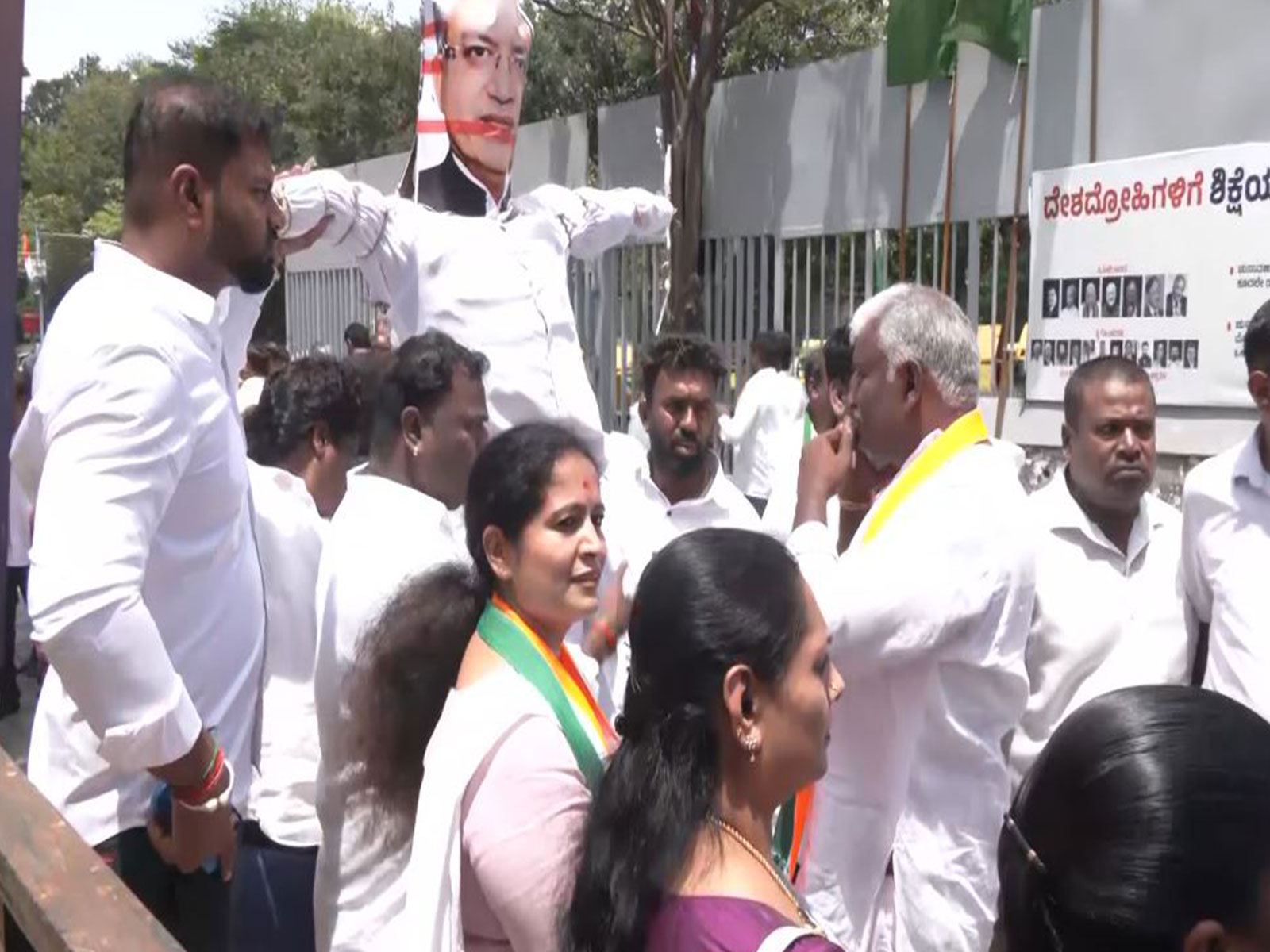 Visuals of Protest by Congress cadre in Karnataka (Photo/ANI)