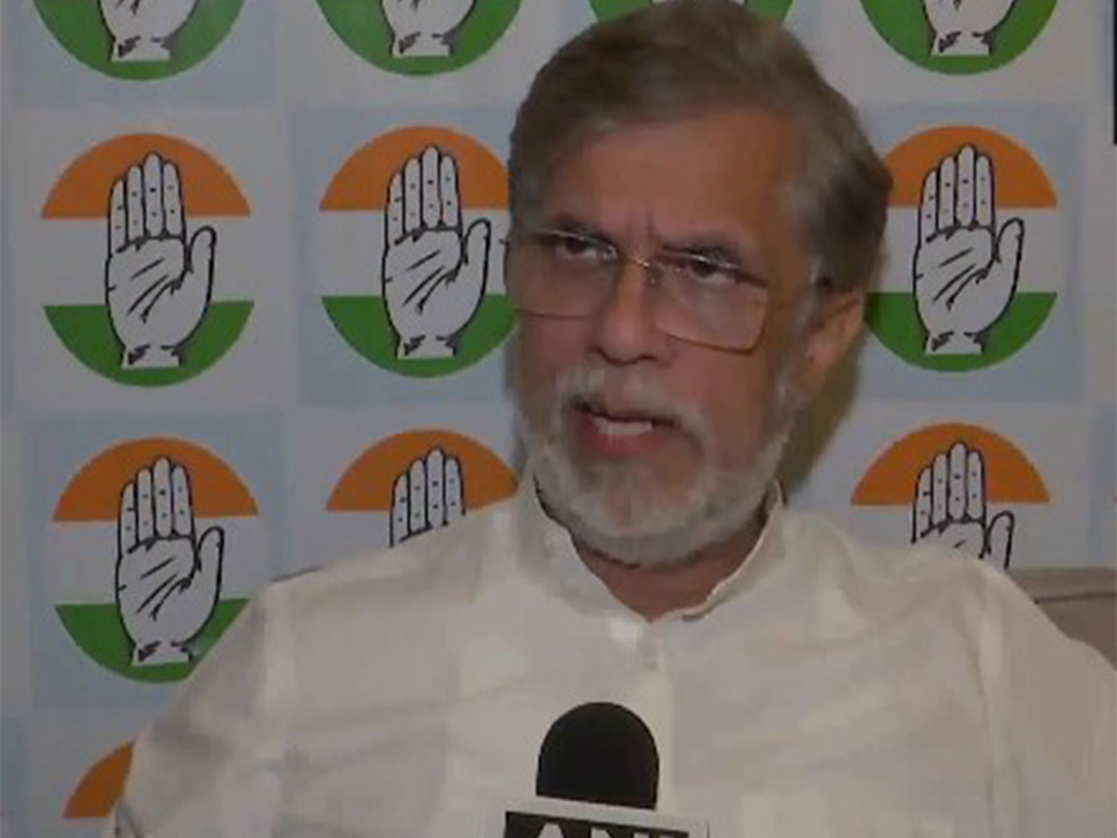 Pawan Khera calls ECI's clarification "too lame, too little, too late", demands CEC Gyanesh Kumar's resignation