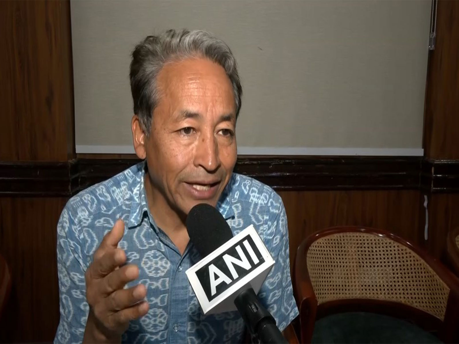 "Hope entire country joins in demanding clean, transparent democracy”: Sonam Wangchuk extends “moral support” to opposition amid CEC row