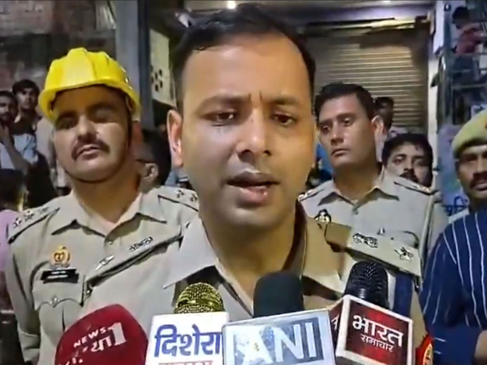 UP: Three dead as building collapses after cylinder blast in Fatehpur, CM announces Rs 2 lakh ex-gratia