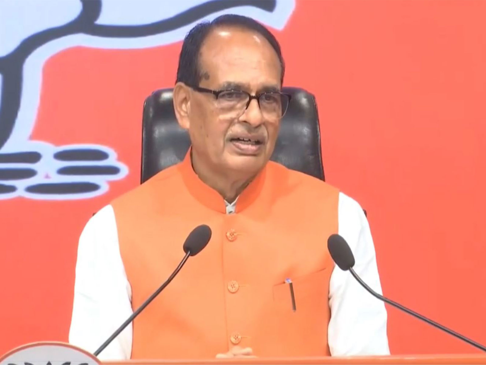 "If they win, democracy zindabad; if they lose, EC murdabad": Union Minister Shivraj Chouhan attacks Opposition