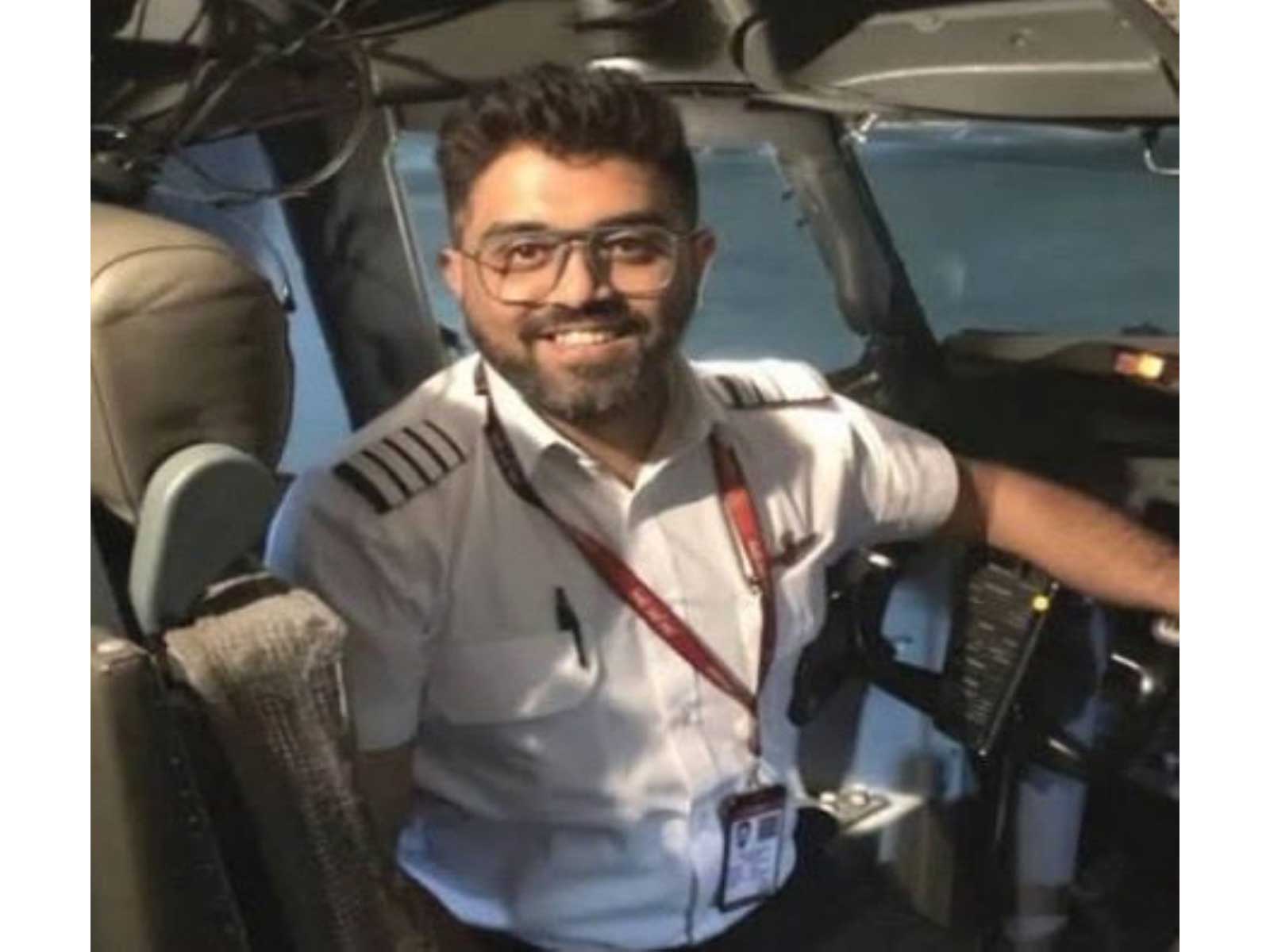 "Upholding Indian spirit of service before self": Civil Aviation Minister Naidu lauds Captain Smit Machchhar for averting flydubai mid-air tragedy