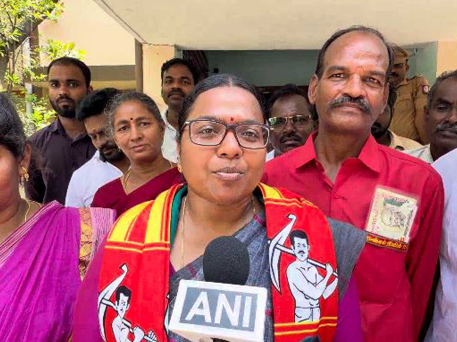 NTK candidate Karthika alleges cash, gift distribution by TVK workers ahead of Dharapuram bypoll