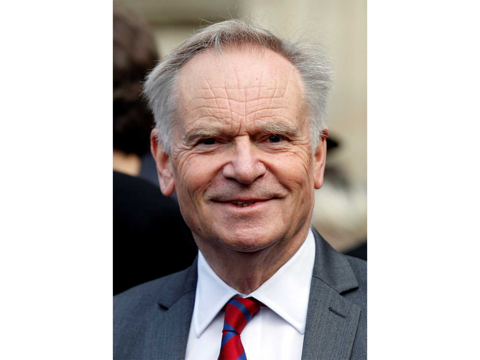 Novelist and former politician Jeffrey Archer passes away at 86