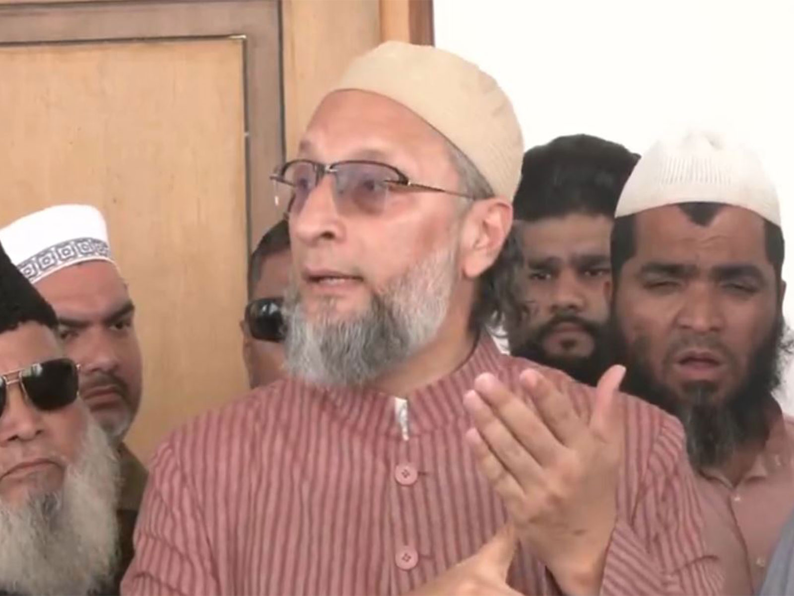 "Not part of alliance": Owaisi distances AIMIM from INDIA bloc protest in Delhi, demands amendment to CEC appointment law