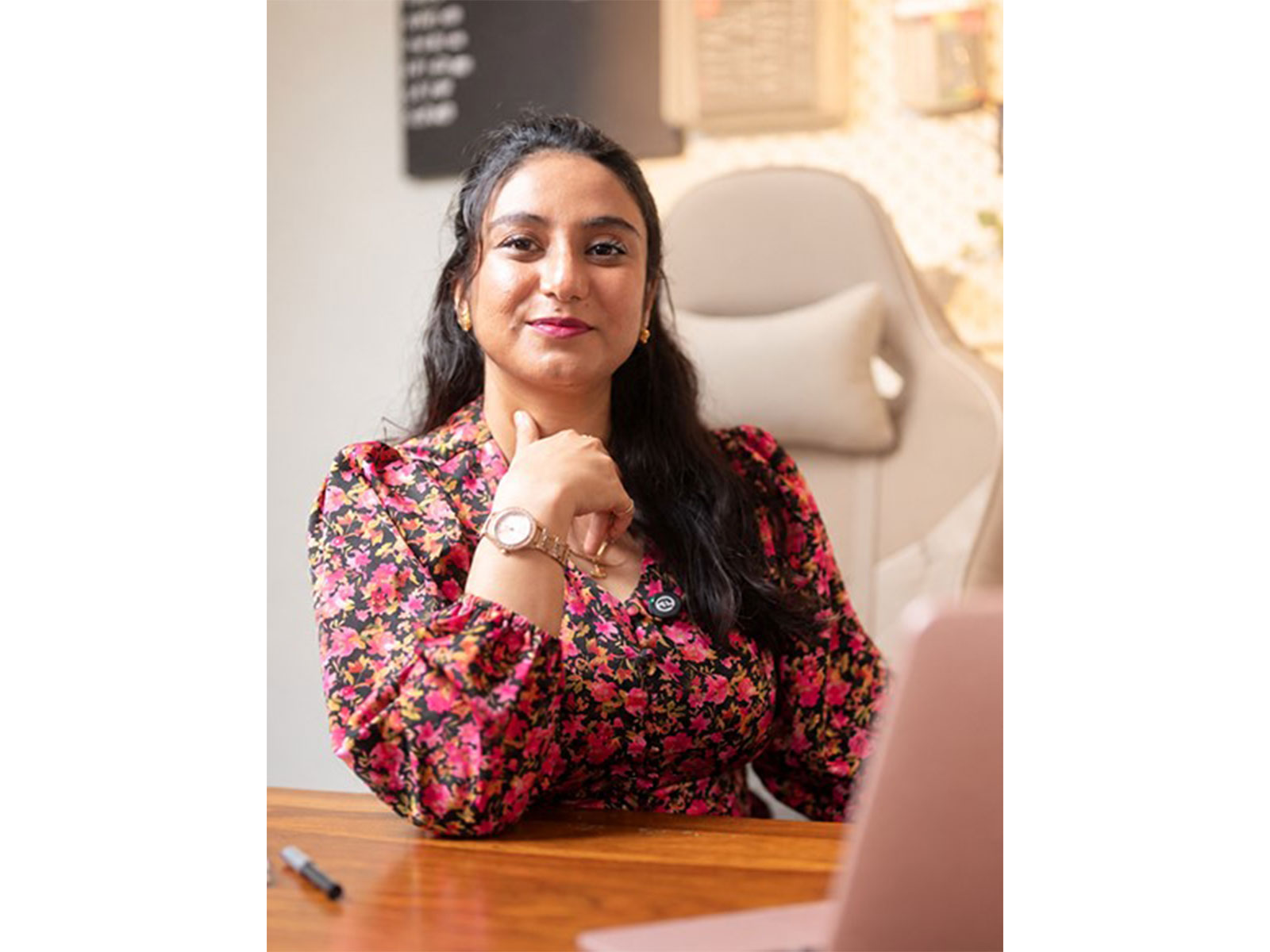 “Who Are You Beyond the Wound?” UNESCO Awardee Ilashrei Anand integrates wisdom of Advaita Vedanta in Therapy Sessions for Holistic Healing