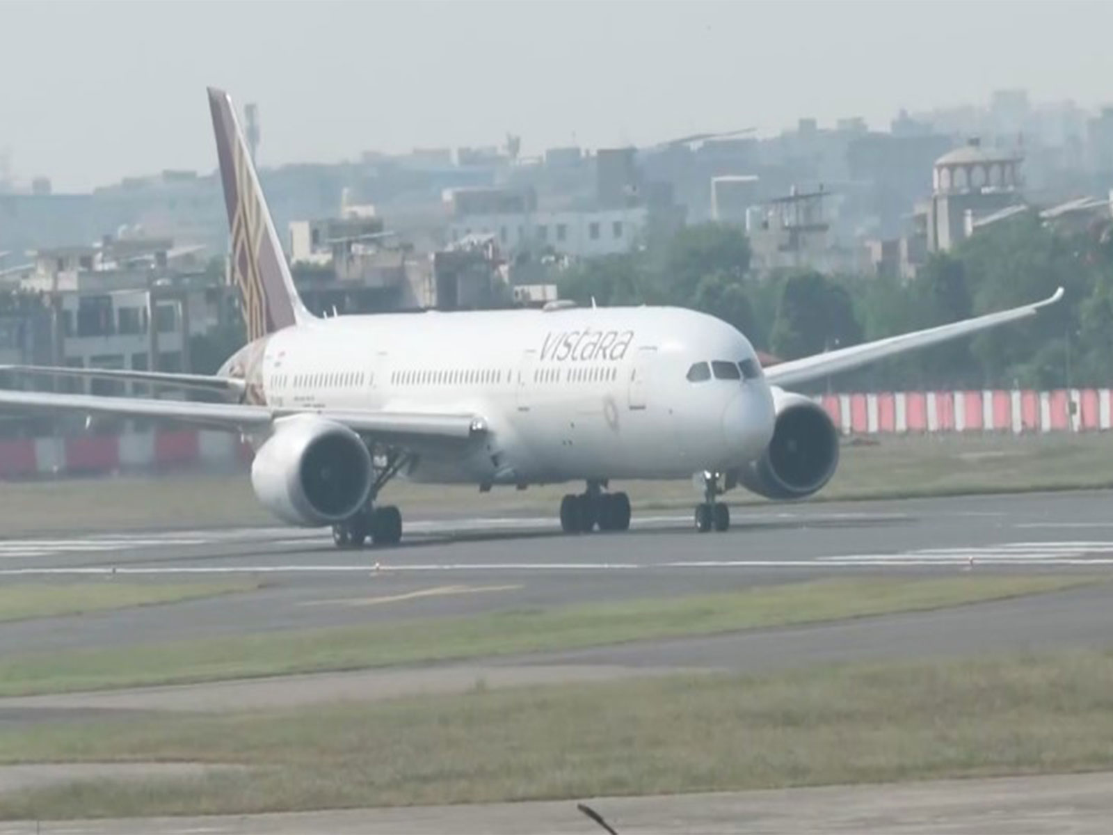 Air India's Frankfurt-Delhi flight departs from Jaipur after security clearance over hijack alert