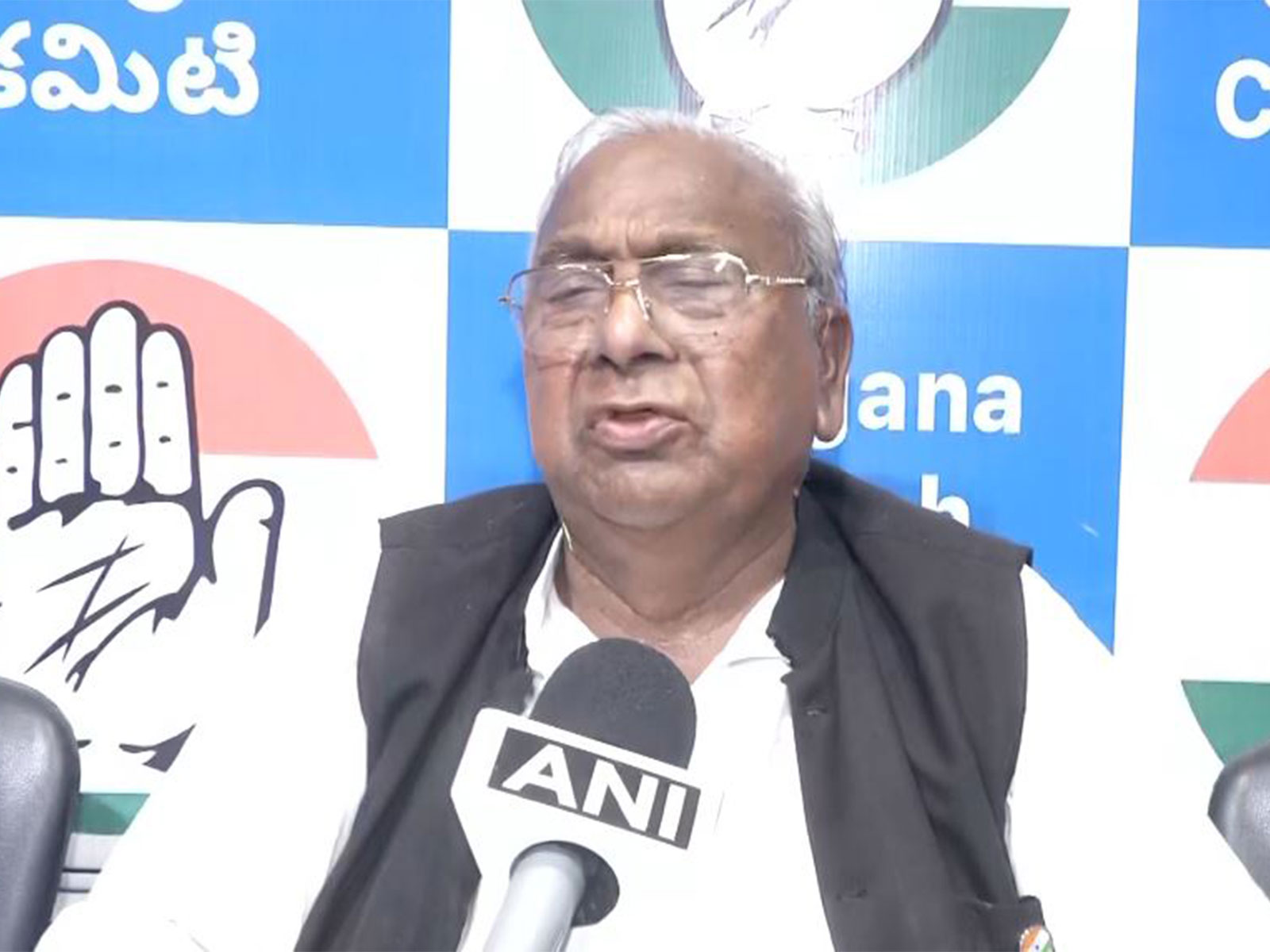 Congress leader V Hanumanth Rao demands Backward Classes column in caste census, calls for BJP’s defeat in upcoming elections
