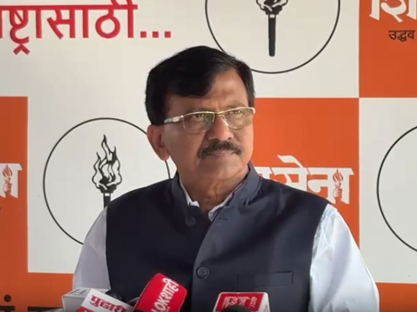 Shiv Sena (UBT) leader Sanjay Raut (Photo/ANI) Shiv Sena (UBT) leader Sanjay Raut (Photo/ANI)