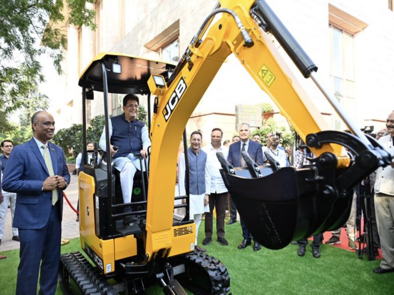 Piyush Goyal flags off first Made-in-India JCB export to New Zealand (Photo/X@PiyushGoyal)