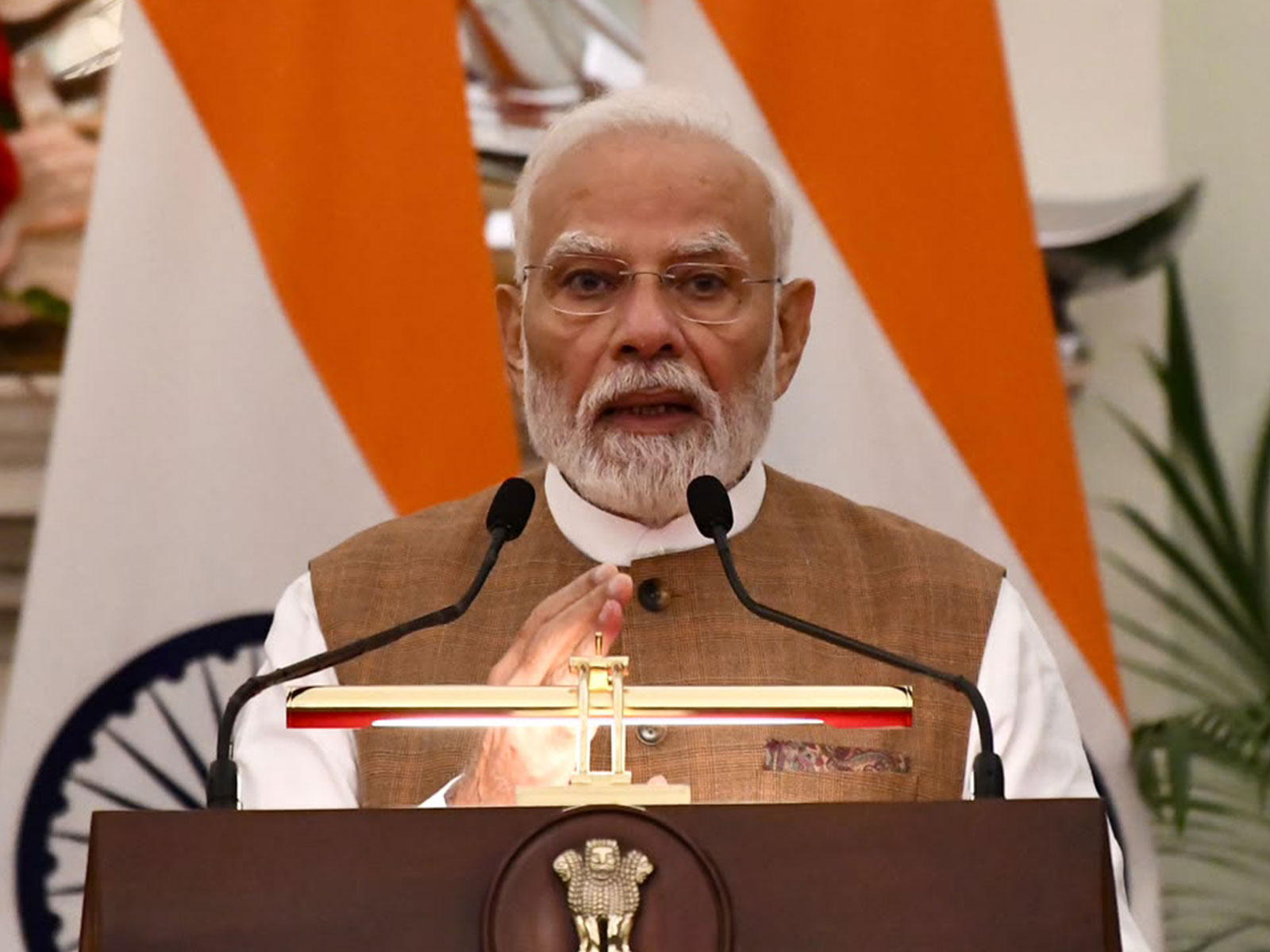 Prime Minister Narendra Modi  with Prime Minister of Poland Donald Tusk  during during Joint Press Statements  at Hyderabad House, in New Delhi on Thursday (Photo/ANI)