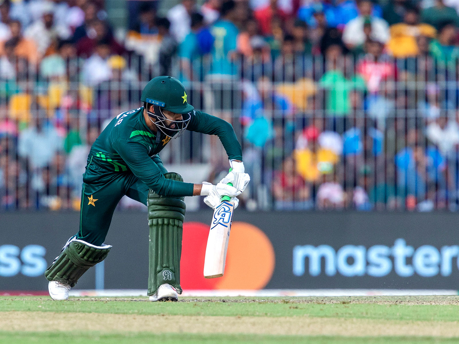 Shadab Khan's unbeaten 113 powers Pakistan to thrilling one-wicket win over England