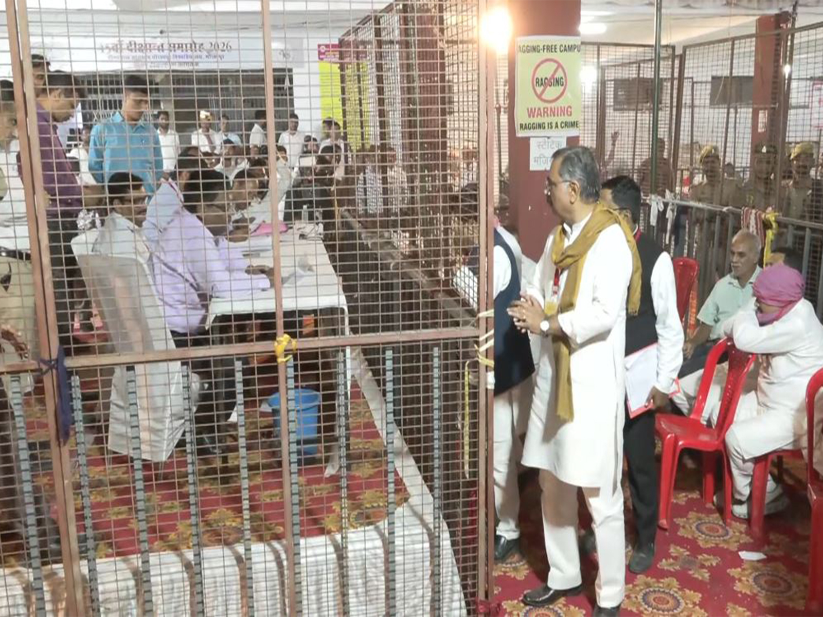 SP and independent candidate boycott MLC vote counting in Gorakhpur (Photo/ANI) SP and independent candidate boycott MLC vote counting in Gorakhpur (Photo/ANI)