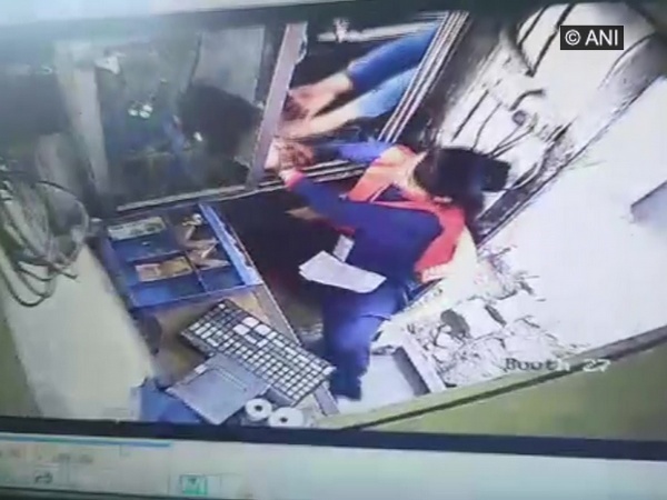 Driver assaults female Kherki Daula Toll Plaza employee. Photo/ANI