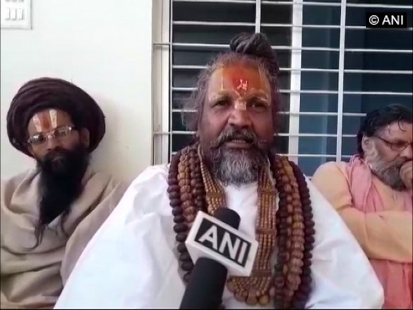 Computer Baba speaking to ANI in Hoshangabad, Madhya Pradesh, on Monday. Photo/ANI 