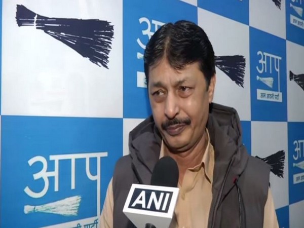  Aam Aadmi Party (AAP) leader and party candidate from Seelampur Abdul Rehman speaking to reporters on Wednesday. Photo/ANI