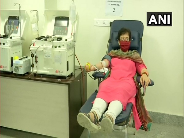 AAP leader Atishi donating plasma at ILBS in New Delhi on Saturday. (Photo/ANI)