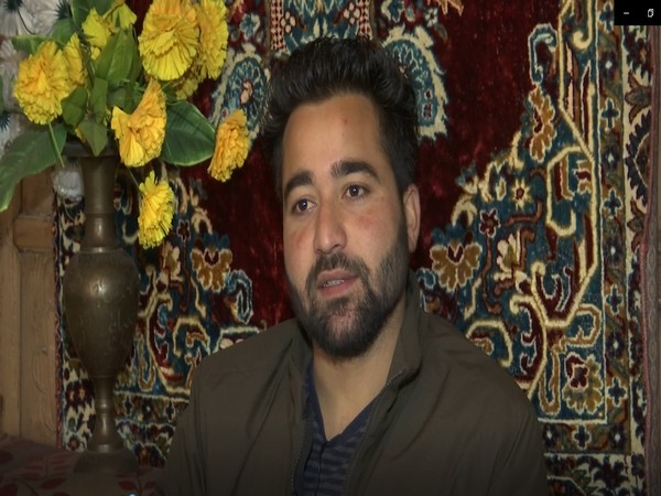 Kashmiri artist Aadil Pala become an inspiration for aspiring actors in the valley (Photo/ANI)