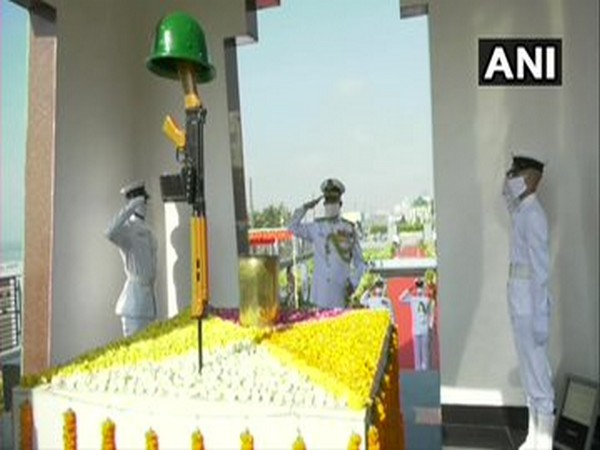 Flag Officer Commanding-in-Chief, Vice Admiral Atul Kumar Jain of the Eastern Naval Command paying tribute at Sea War Memorial in Visakhapatnam on Sunday. (Photo/ANI)