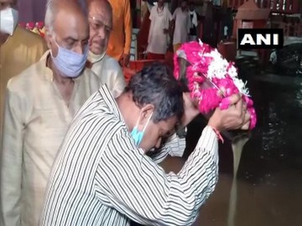 Mortal remains of former President Pranab Mukherjee immersed in Ganga at Haridwar by his son Abhijit Mukherjee on Tuesday. Photo/ANI