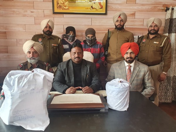 Both the accused in police custody Photo/ANI