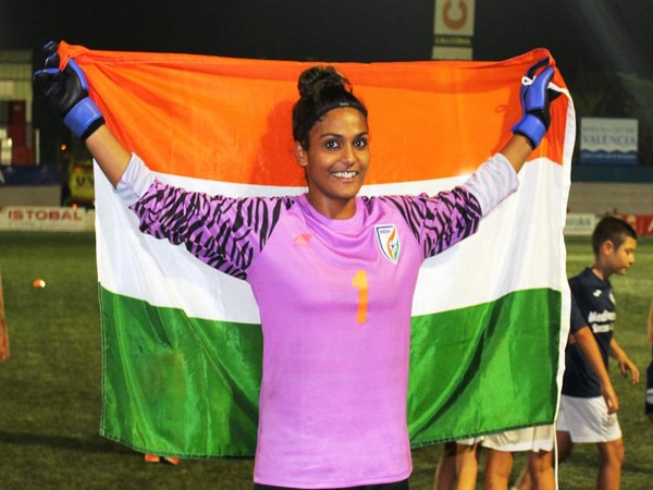 Indian women's team goalkeeper Aditi Chauhan (Photo/Indian Football Team Twitter) 